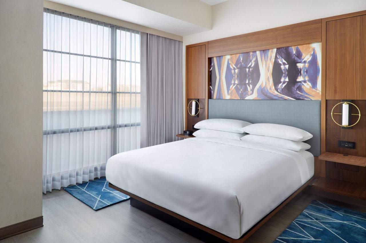 Marriott Knoxville Downtown Экстерьер фото